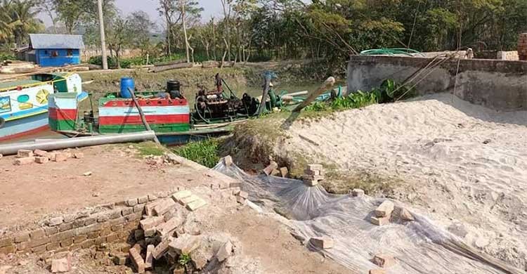 বাগেরহাটে অবৈধ বালু ব্যবসায়ীকে ৫০ হাজার টাকা জরিমানা বাগেরহাটে অবৈধ বালু ব্যবসায়ীকে ৫০ হাজার টাকা জরিমানা