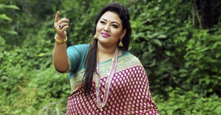 পশ্চিমবঙ্গের আদালতে আত্মসমর্পণ করে জামিন পেলেন মমতাজ পশ্চিমবঙ্গের আদালতে আত্মসমর্পণ করে জামিন পেলেন মমতাজ