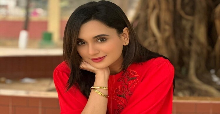 অভিনেত্রী সাবিলা নূর ডেঙ্গুতে আক্রান্ত অভিনেত্রী সাবিলা নূর ডেঙ্গুতে আক্রান্ত