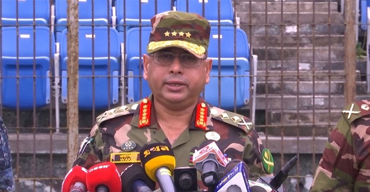 পুলিশ স্বাভাবিক কাজ শুরু করলে সেনাবাহিনী ব্যারাকে ফিরবে: সেনাপ্রধান পুলিশ স্বাভাবিক কাজ শুরু করলে সেনাবাহিনী ব্যারাকে ফিরবে: সেনাপ্রধান