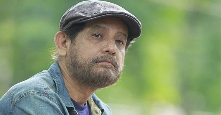 বিএসএমএমইউতে আসাদুজ্জামান নূরের ওপর আহত শিক্ষার্থীদের হামলা বিএসএমএমইউতে আসাদুজ্জামান নূরের ওপর আহত শিক্ষার্থীদের হামলা