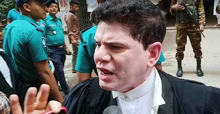 আদালতে আমির হোসেন আমুর আইনজীবীকে পিটুনি আদালতে আমির হোসেন আমুর আইনজীবীকে পিটুনি