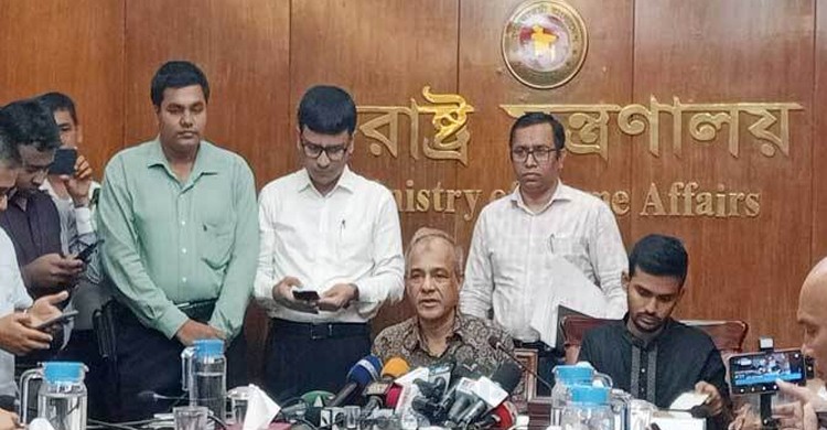 পুলিশ-বিজিবি ও আনসারে বড় নিয়োগের ঘোষণা আসছে: স্বরাষ্ট্র উপদেষ্টা পুলিশ-বিজিবি ও আনসারে বড় নিয়োগের ঘোষণা আসছে: স্বরাষ্ট্র উপদেষ্টা