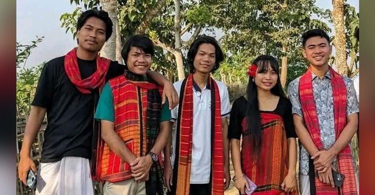 ৮ দিন পর মুক্তি পেলেন চট্টগ্রাম বিশ্ববিদ্যালয়ের অপহৃত ৫ শিক্ষার্থী