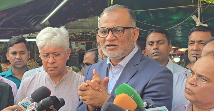 দুই দিনের মধ্যে সয়াবিন তেলের সরবরাহ স্বাভাবিক হবে: বাণিজ্য উপদেষ্টা দুই দিনের মধ্যে সয়াবিন তেলের সরবরাহ স্বাভাবিক হবে: বাণিজ্য উপদেষ্টা