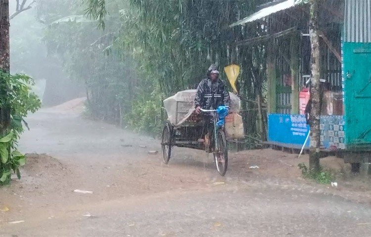 বরগুনায় ২৪ ঘণ্টায় ১৪০ মিলিমিটার বৃষ্টিপাত
