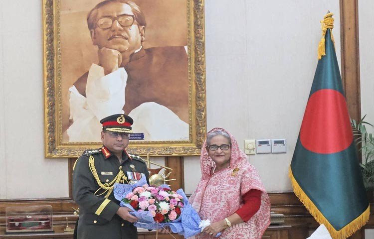 নতুন সেনা প্রধান হলেন জেনারেল ওয়াকার-উজ-জামান