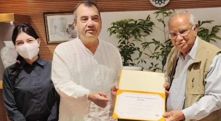 এপেড অ্যাওয়ার্ড পেলেন সাবের হোসেন চৌধুরী