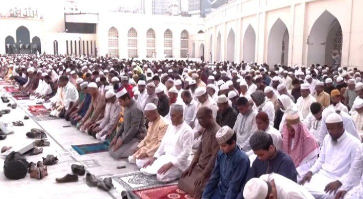 বায়তুল মোকাররমে ঈদুল আজহার ৫ জামাত অনুষ্ঠিত