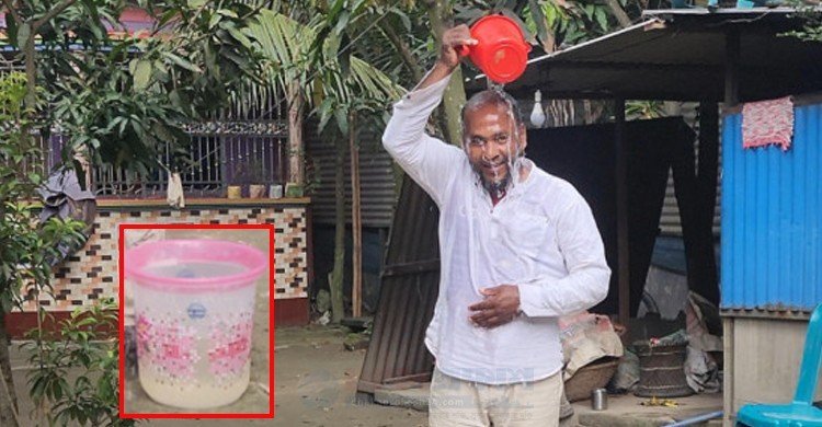 গোলাপ জলে গোসল করে রাজনীতি ছাড়লেন আওয়ামী লীগ নেতা