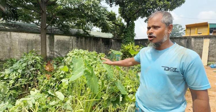 সরকার নির্ধারিত স্থানে দাফন করতে কেউ সম্মত হননি 