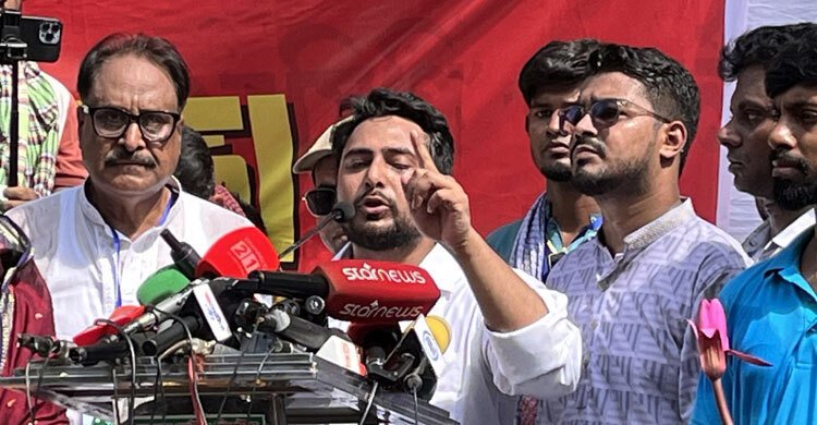 সীমান্তে হত্যা বন্ধ না হলে ভারত অভিমুখে লং মার্চ: নাহিদ ইসলাম