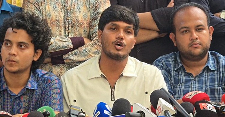 শিবির প্যানেলের বিরুদ্ধে উপঢৌকনে ভোট চাওয়ার অভিযোগ ছাত্রদলের আবিদের