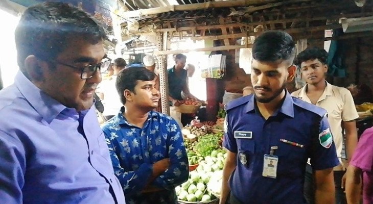 চুয়াডাঙ্গায় ভোক্তা অধিকারের অভিযান, তিন ডিম ব্যবসায়ীকে জরিমানা