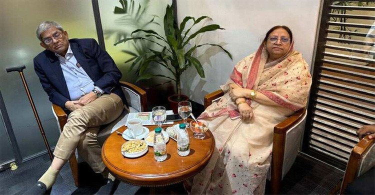 চিকিৎসার জন্য সিঙ্গাপুরে গেলেন মির্জা ফখরুল