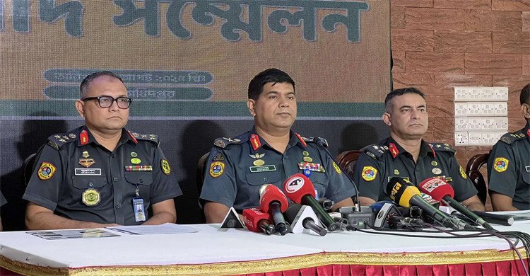৯ জঙ্গিসহ এখনো পলাতক ৭০০ আসামি:  কারা মহাপরিদর্শক