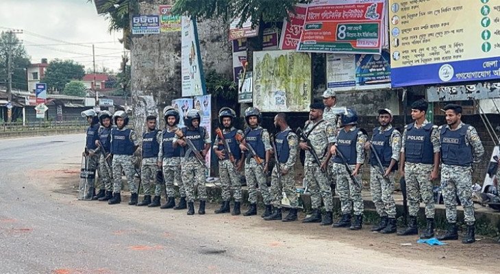 থমথমে খাগড়াছড়ি, ১৪৪ ধারার মধ্যেই চলছে সড়ক অবরোধ 