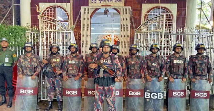 সারাদেশে ২৮৫৭ মণ্ডপের নিরাপত্তায় ৪৩০ প্লাটুন বিজিবি মোতায়েন