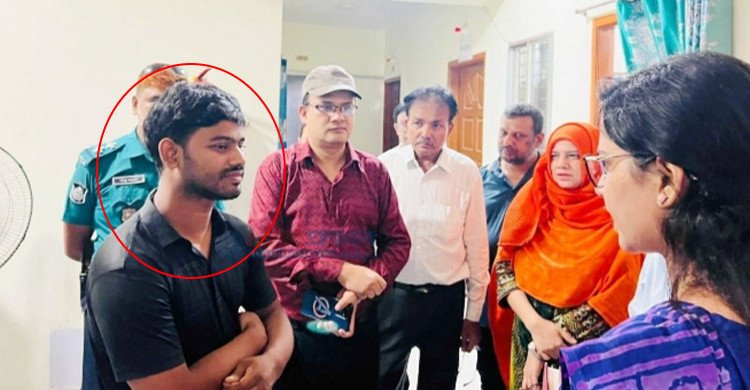 ‘সিজার’ শেষে বোরকা পরে পালানোর চেষ্টা, অষ্টম শ্রেণি পাস ভুয়া ডাক্তার আটক