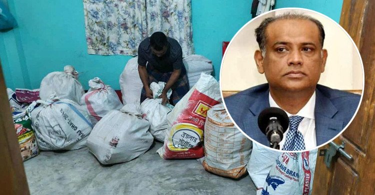 সাবেক ভূমিমন্ত্রীর বিদেশে সম্পদ অর্জনের ২৩ বস্তা আলামত জব্দ