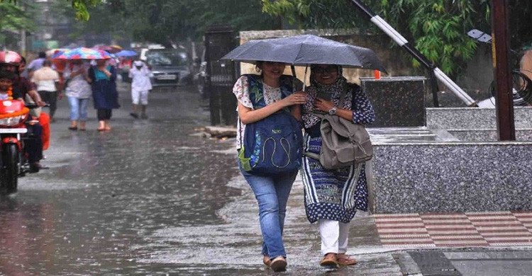 দুপুরের মধ্যে ঢাকায় বৃষ্টির সম্ভাবনা, তাপমাত্রা থাকবে অপরিবর্তিত