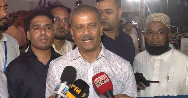 জুলাই সনদ স্বাক্ষর অনুষ্ঠানে এনসিপি থাকলে ভালো লাগত: আসিফ নজরুল