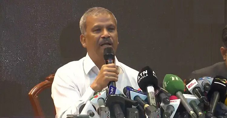 দায়িত্ব শেষ করে যত তাড়াতাড়ি যেতে পারি বাঁচব : আসিফ নজরুল