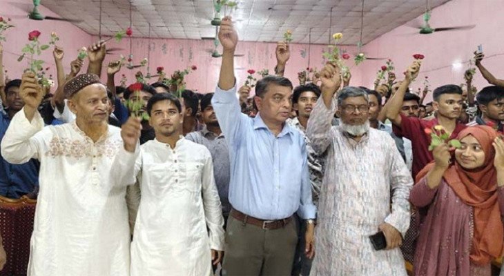 বৈষম্যবিরোধী ৫ শতাধিক শিক্ষার্থী যোগ দিলেন ছাত্রদলে 