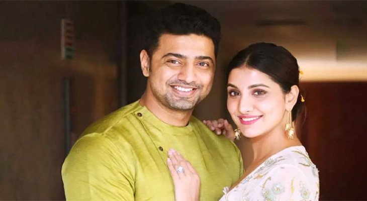 দেব-রুক্মিণীর সম্পর্কে আবারও ফাটল? কেন এই গুঞ্জন?