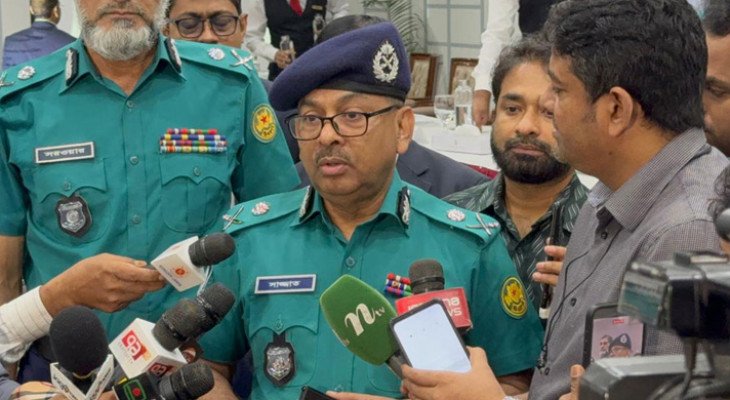 নির্বাচন ঘিরে দায়িত্ব পালনে পুলিশ সর্বাত্মক প্রস্তুতি নিচ্ছে: ডিএমপি কমিশনার