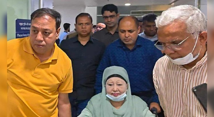 এভার কেয়ারে ভর্তি হয়েছেন বেগম খালেদা জিয়া