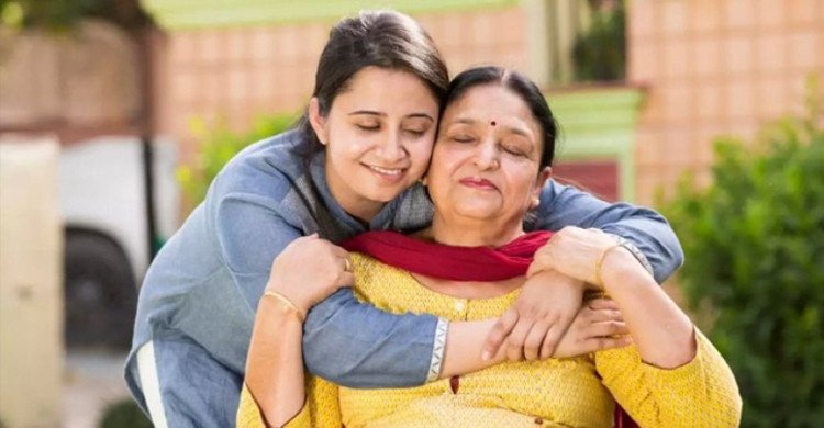শাশুড়ি দিবস আজ: শাশুড়ির মন জয় করার ৮টি উপায় 