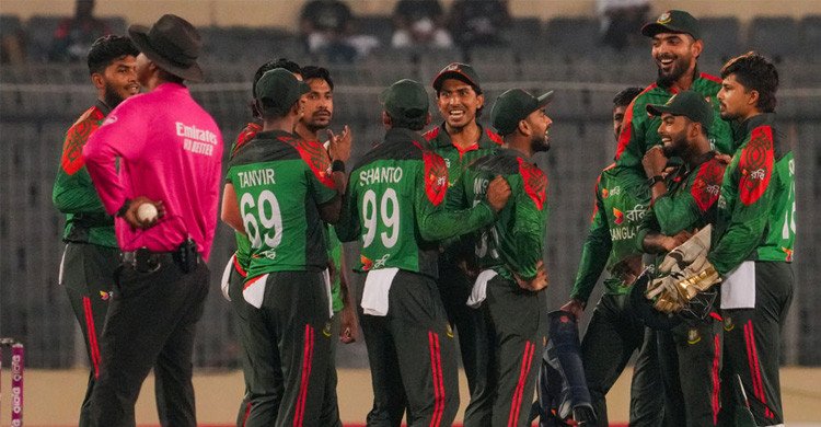 ওয়েস্ট ইন্ডিজকে উড়িয়ে দেড় বছর পর সিরিজ জিতল বাংলাদেশ