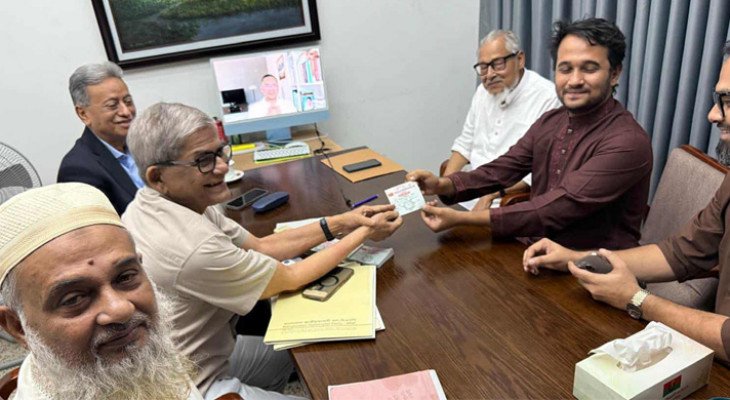 বিএনপির প্রাথমিক সদস্যপদ নিলেন জুলাই শহীদ মুগ্ধর ভাই স্নিগ্ধ