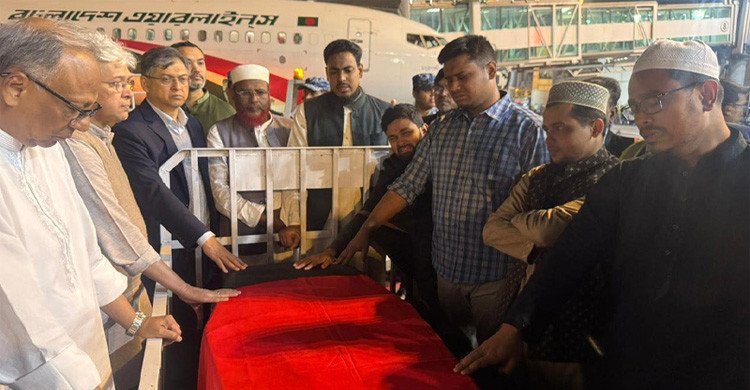 হৃদরোগ ইনস্টিটিউটের হিমঘরে নেয়া হচ্ছে ওসমান হাদির মরদেহ