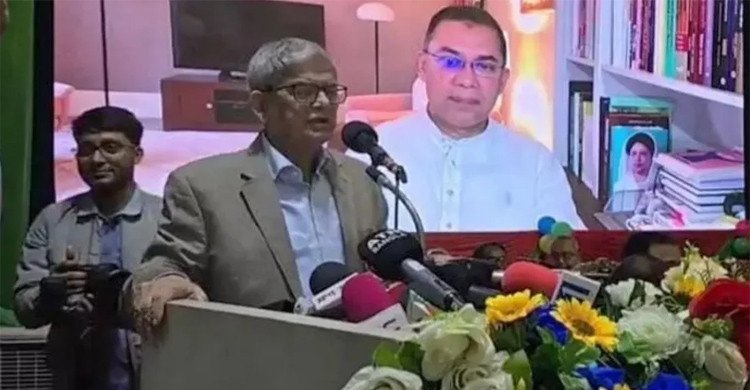 ২৫ ডিসেম্বর বাংলাদেশের পতাকা হাতে নিয়ে ঢাকায় নামবেন তারেক রহমান: বক্তব্য মির্জা ফকরুলের