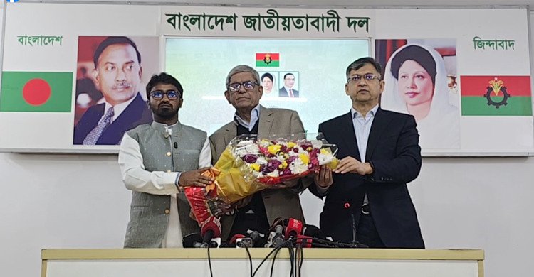 গণঅধিকার ছেড়ে বিএনপিতে যোগ দিলেন রাশেদ খাঁন