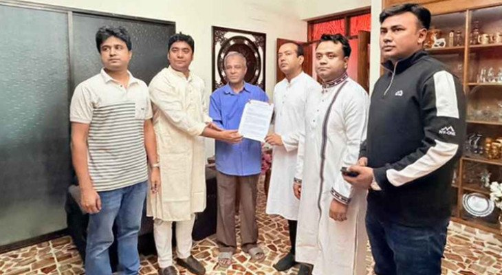 হাদি হত্যার বিচার চেয়ে স্বরাষ্ট্র উপদেষ্টাকে ছাত্রদলের স্মারকলিপি