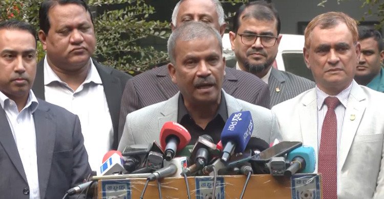 কোনোভাবেই ভারতের কাছে নতি স্বীকার করবে না বাংলাদেশ: ক্রীড়া উপদেষ্টা