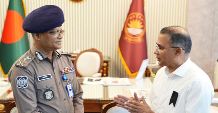 ‘সমাজে মাদক থাকবে না’ নতুন আইজিপিকে দেয়া প্রধানমন্ত্রীর অ্যাসাইনমেন্ট