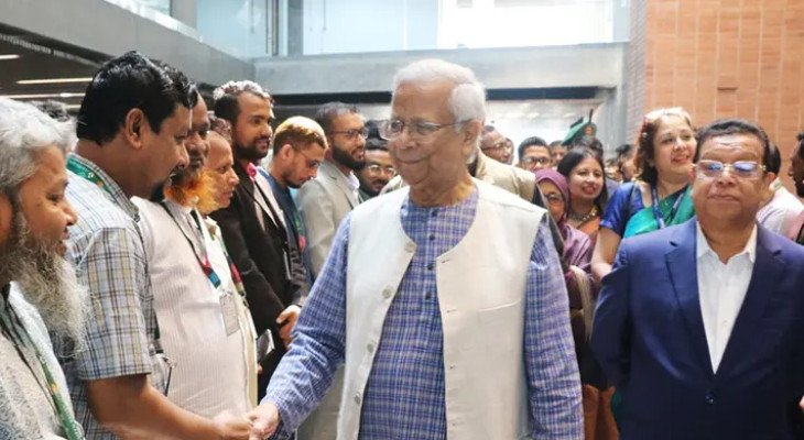 পুরোনো ঠিকানায় ফিরেছেন ড. মুহাম্মদ ইউনূস