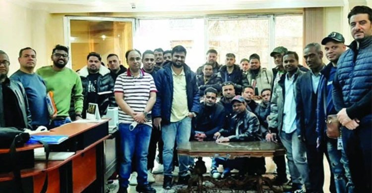 ইরানে আটকে পড়া ১৮৬ বাংলা‌দে‌শি‌কে আজারবাইজানে নেওয়া হয়েছে