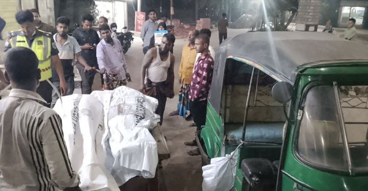 কুমিল্লায় বাস ও প্রাইভেটকারের সংঘর্ষে একই পরিবারের চারজনসহ নিহত ৫ 