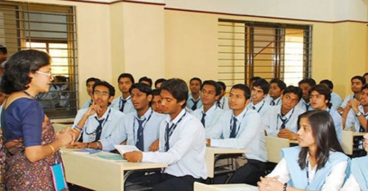 নন-ভ্যাকেশন হচ্ছে সরকারি কলেজ শিক্ষকদের চাকরি 