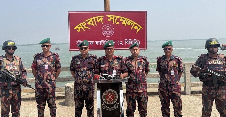 জ্বালানি তেল পাচার ঠেকাতে টেকনাফ সীমান্তে বিজিবির কঠোর নজরদারি