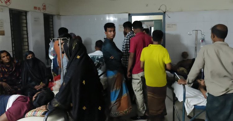 চুয়াডাঙ্গার মাধবখালী গ্রামে কবরস্থানের রাস্তা নির্মাণ নিয়ে দুই পক্ষের সংঘর্ষ
