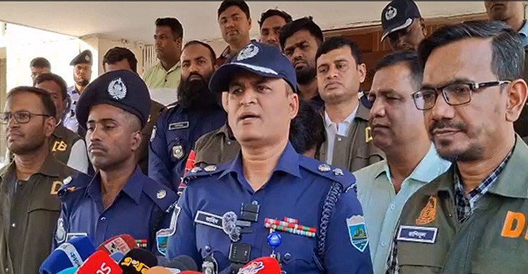 দাদি-নাতনি হত্যাকাণ্ডের রহস্য উদঘাটন, আত্মীয় গ্রেপ্তার