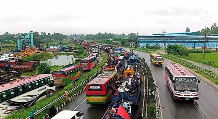 টাঙ্গাইলে ২০ কিলোমিটারজুড়ে যানজট, ভোগান্তিতে যাত্রীরা