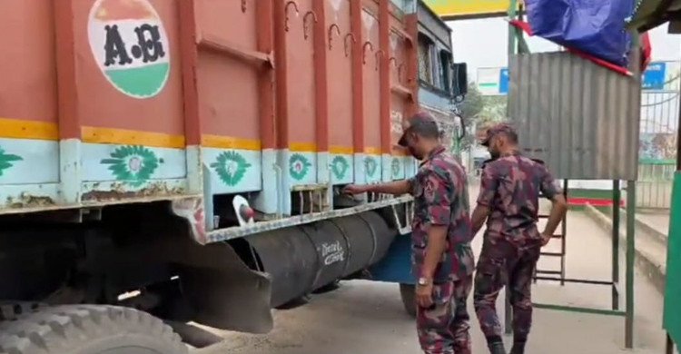 জ্বালানি তেল পাচার রোধে যশোর সীমান্তবর্তী এলাকায় অতিরিক্ত বিজিবি মোতায়েন