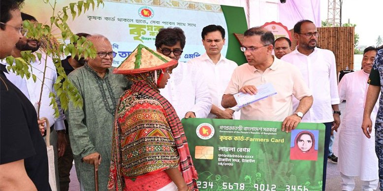 গাছে আম-জাম ধরলে পাঠাবেন, আমি খাবো: কৃষকদের প্রধানমন্ত্রী
